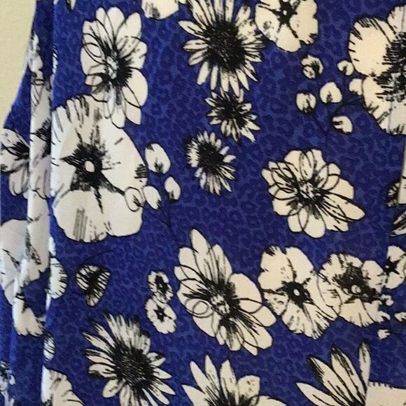 Sami & Jo Women’s Blouse Blue Daisy Floral Ruffle 3/4 Sleeve Top Slip On Size XL - Picture 4 of 10
